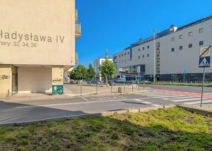 Lägenhet Three Bedroom In Center With Desk By Renters